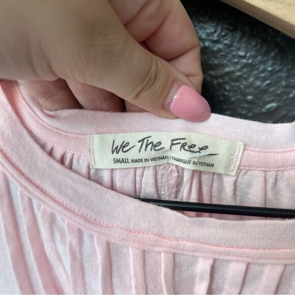 Free People, We The Free Go To Town Tank
NEW with tags -  Size small 
Pink lemon - Picture 7 of 13